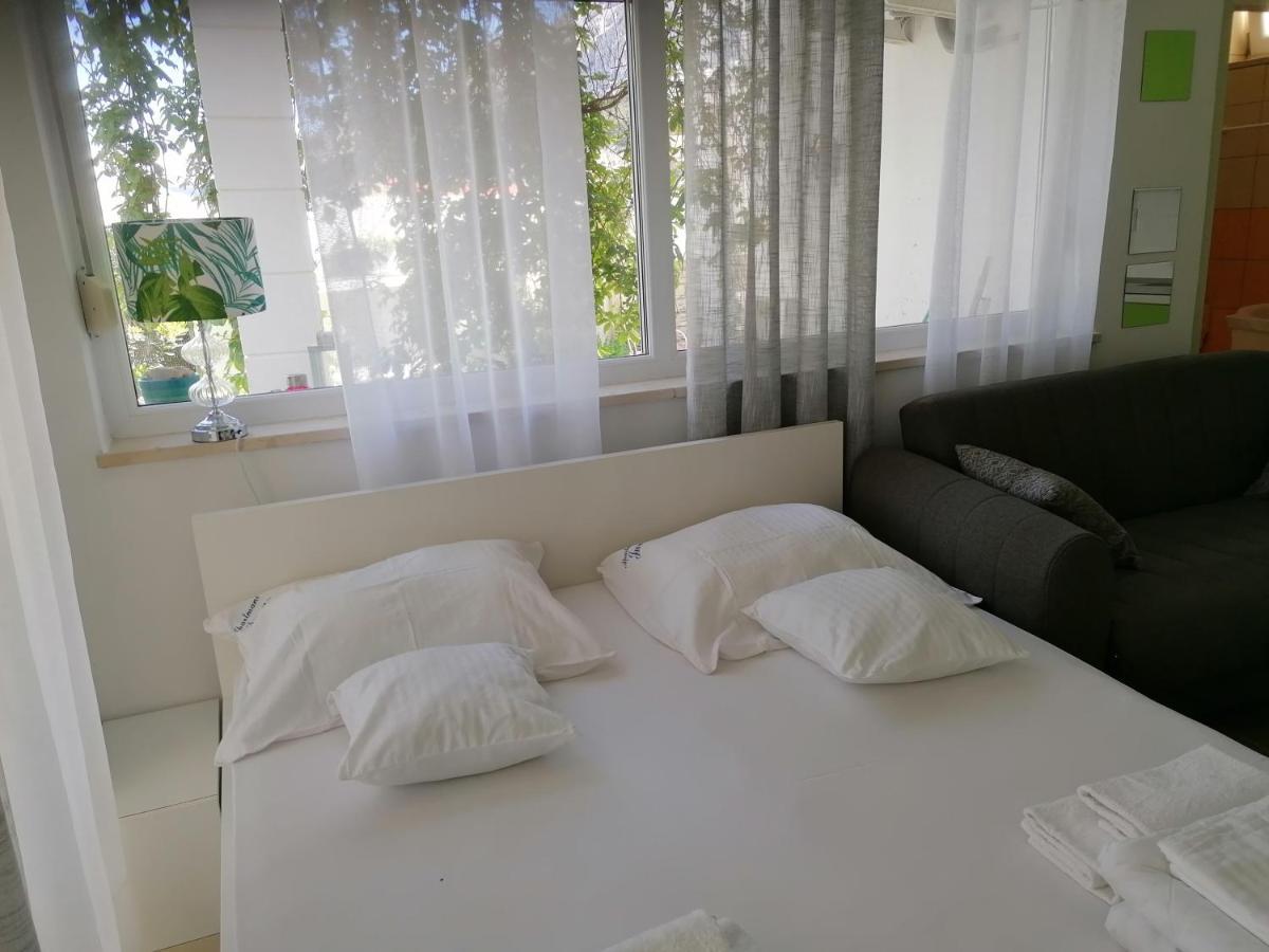 Studio Apartman Villa Juras Baska  Exterior photo